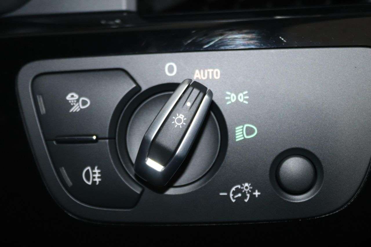 2021 AUDI A4 AVANT 2021 AUDI A4 AVANT