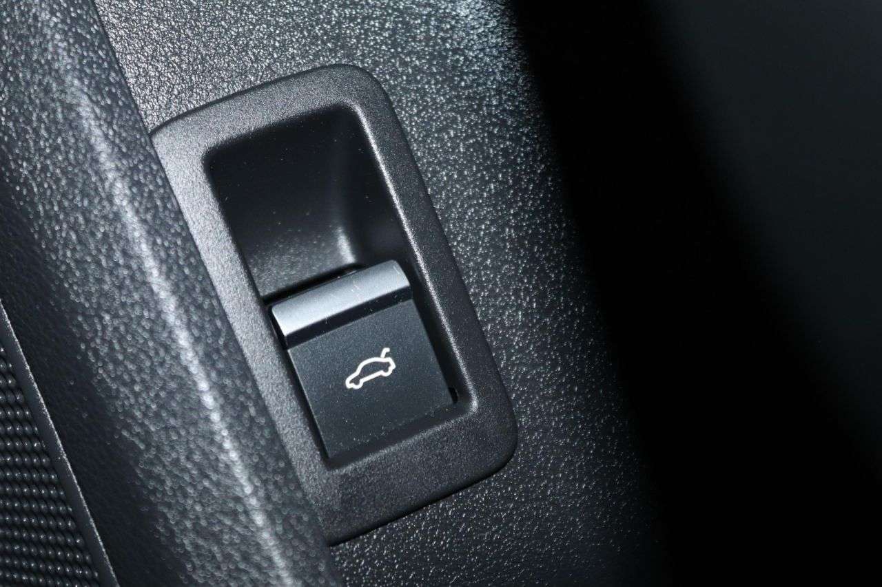 2021 AUDI A4 AVANT 2021 AUDI A4 AVANT