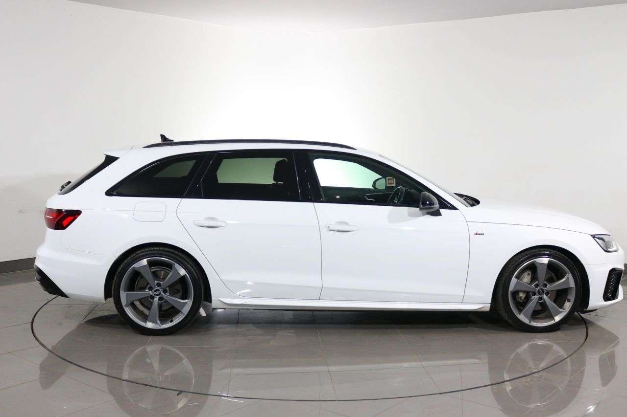 2021 AUDI A4 AVANT 2021 AUDI A4 AVANT