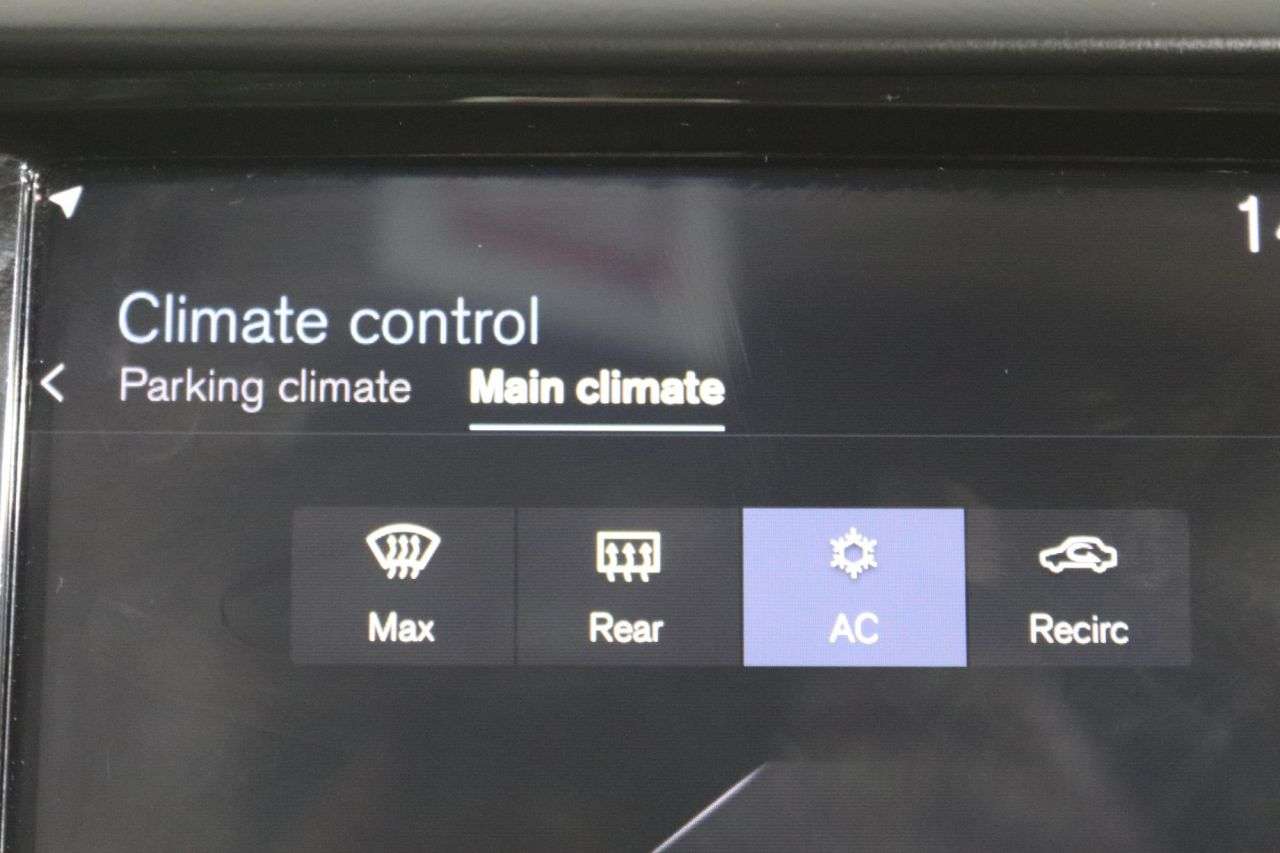 2019 VOLVO XC60 2019 VOLVO XC60