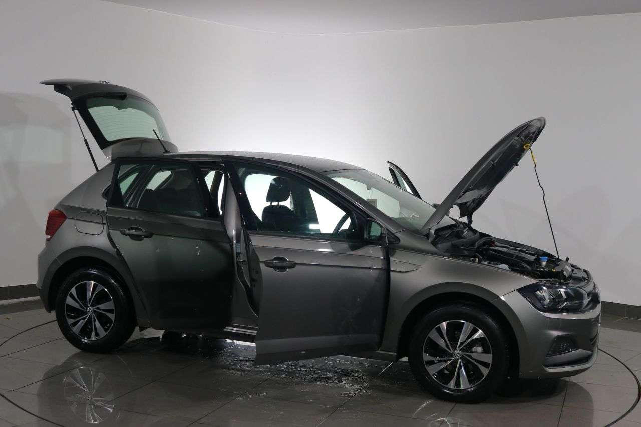 2018 VOLKSWAGEN POLO 2018 VOLKSWAGEN POLO