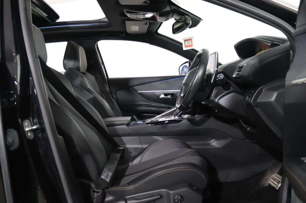 2019 PEUGEOT 3008 2019 PEUGEOT 3008