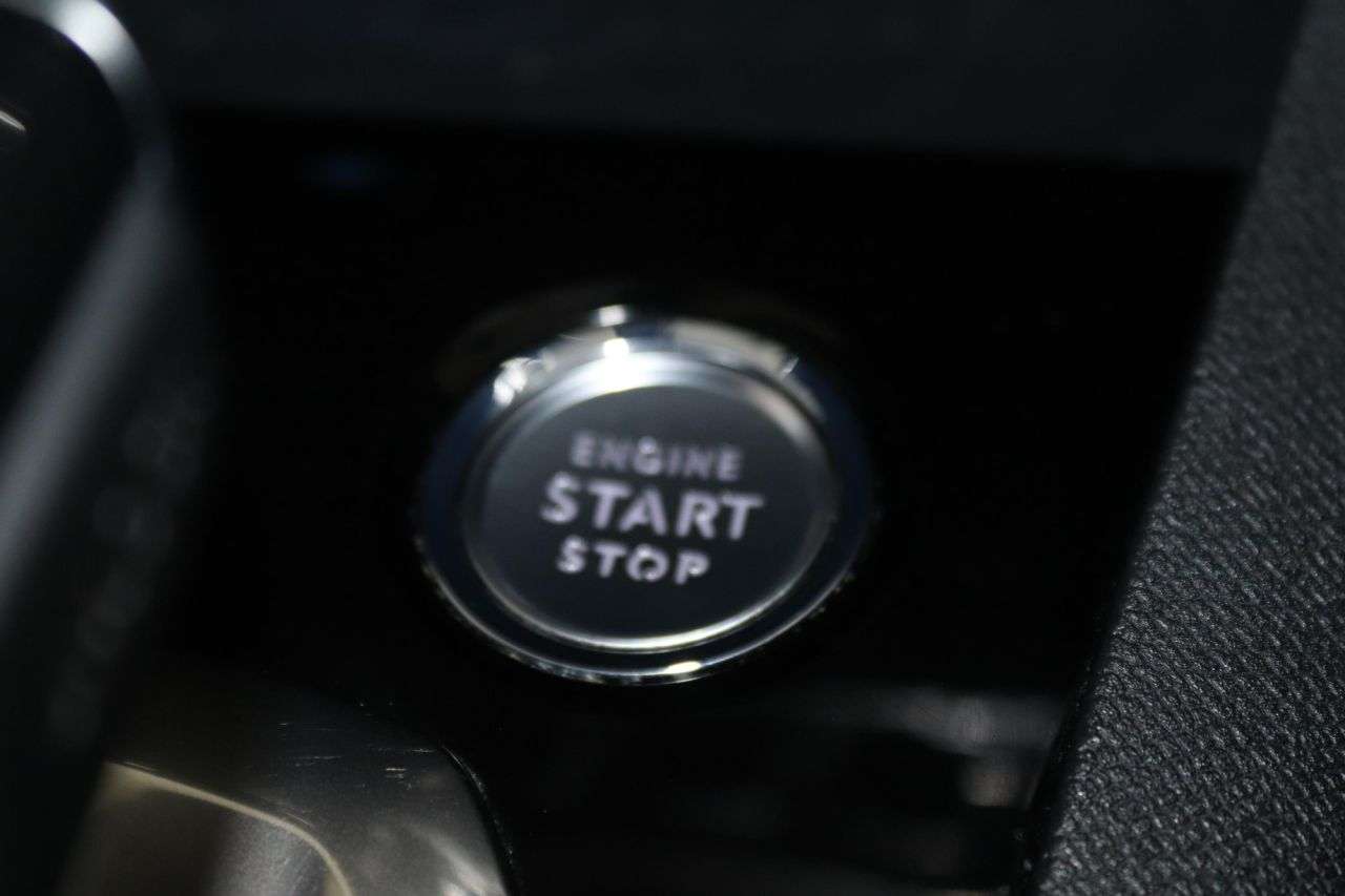 2019 PEUGEOT 3008 2019 PEUGEOT 3008