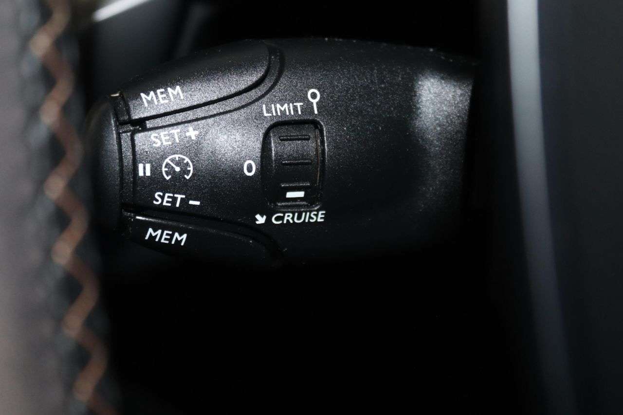 2019 PEUGEOT 3008 2019 PEUGEOT 3008