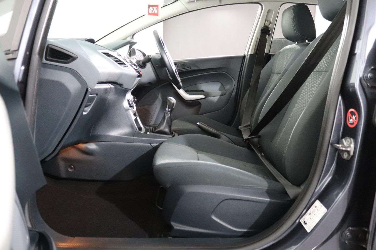 2010 FORD FIESTA 2010 FORD FIESTA