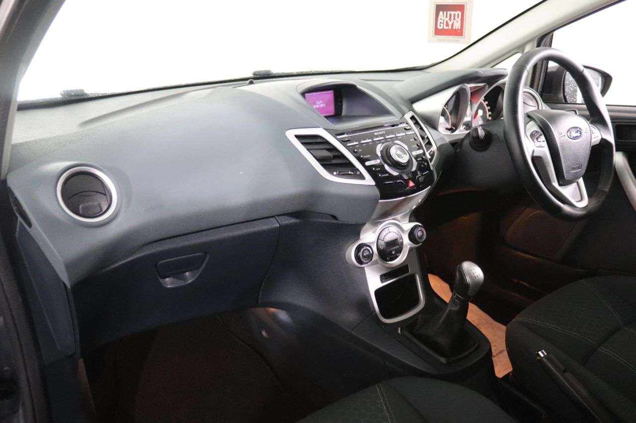 2010 FORD FIESTA 2010 FORD FIESTA