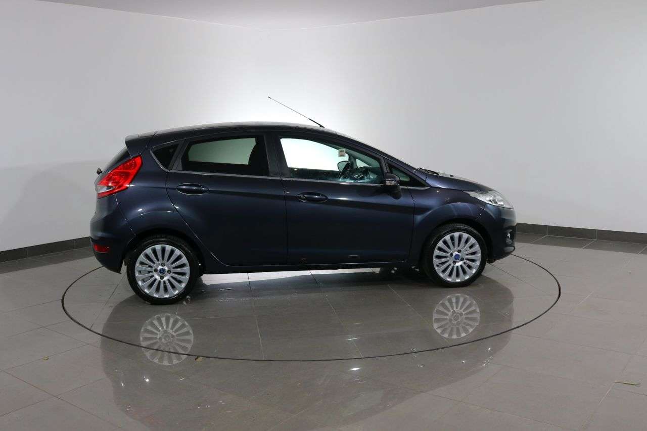 2010 FORD FIESTA 2010 FORD FIESTA