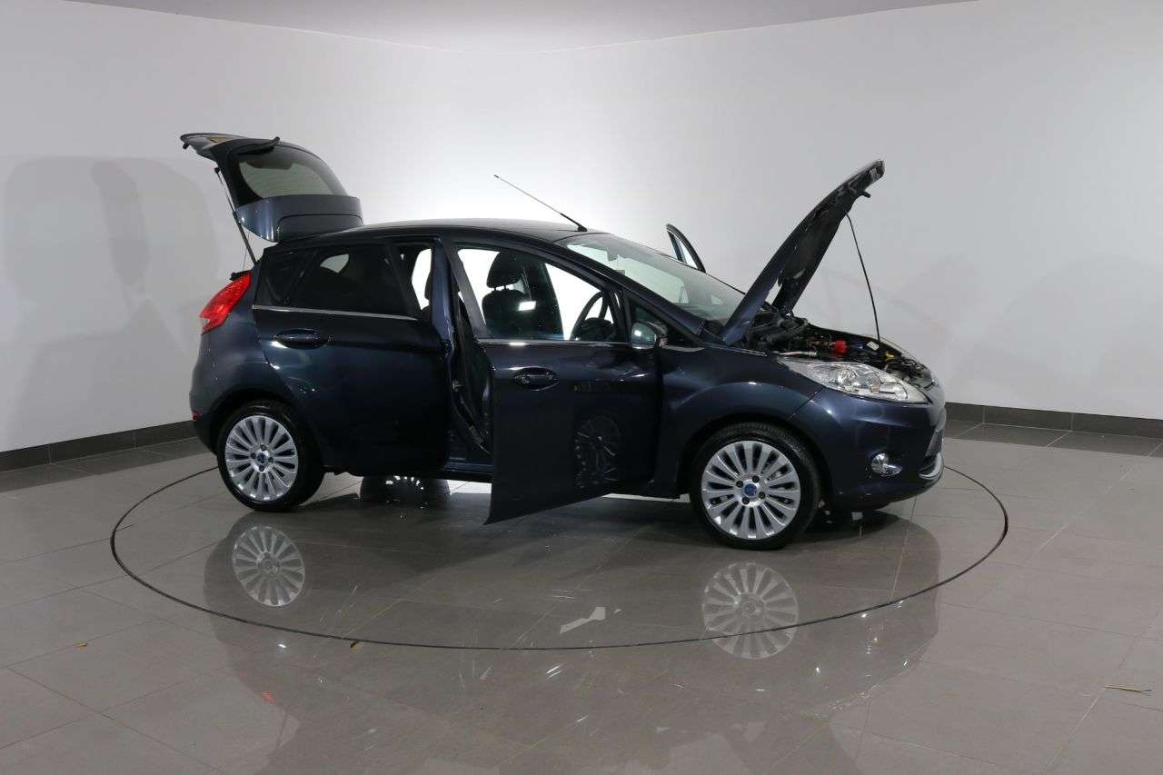 2010 FORD FIESTA 2010 FORD FIESTA
