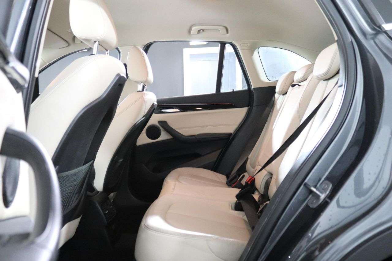 2016 BMW X1 2016 BMW X1