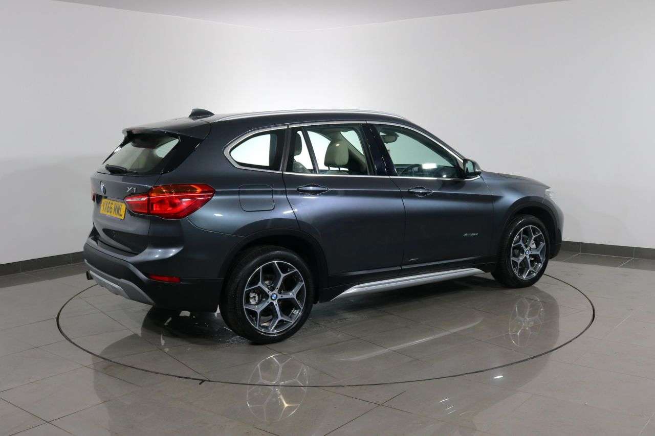 2016 BMW X1 2016 BMW X1