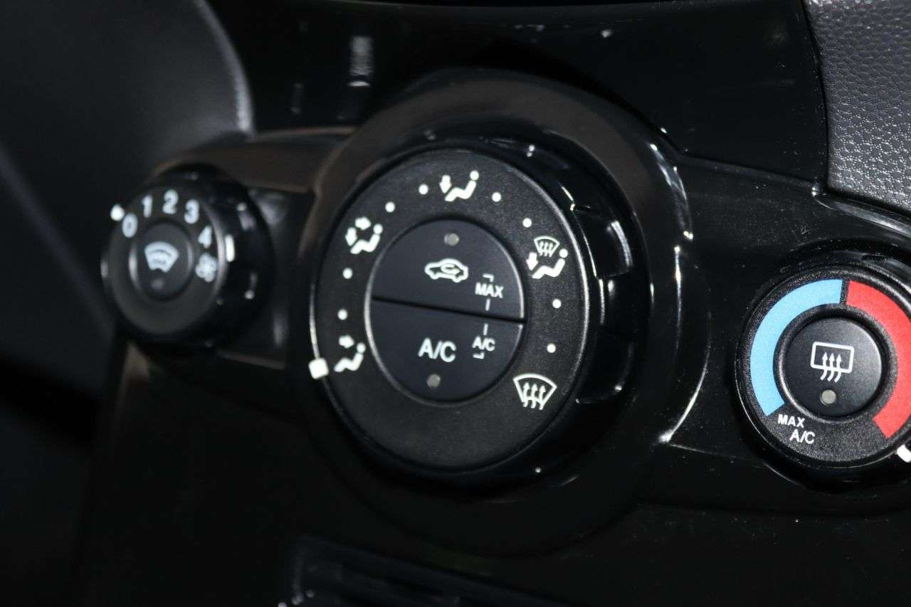 2013 FORD FIESTA 2013 FORD FIESTA