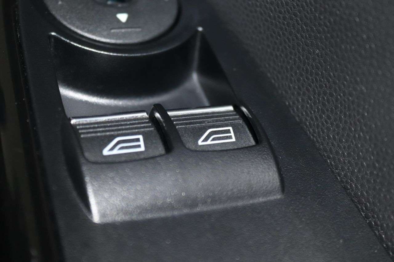 2013 FORD FIESTA 2013 FORD FIESTA