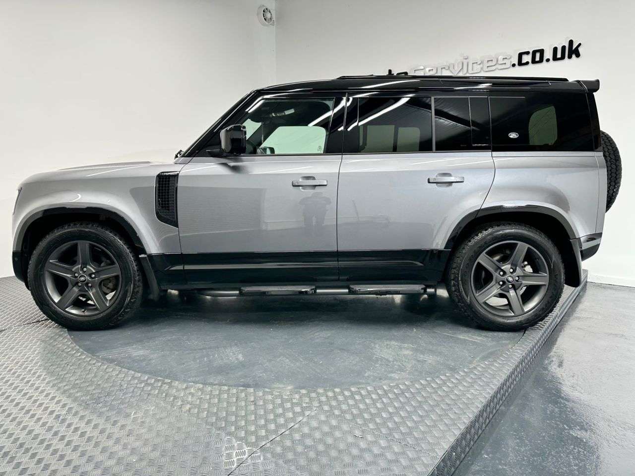 2023 LAND ROVER DEFENDER 2023 LAND ROVER DEFENDER