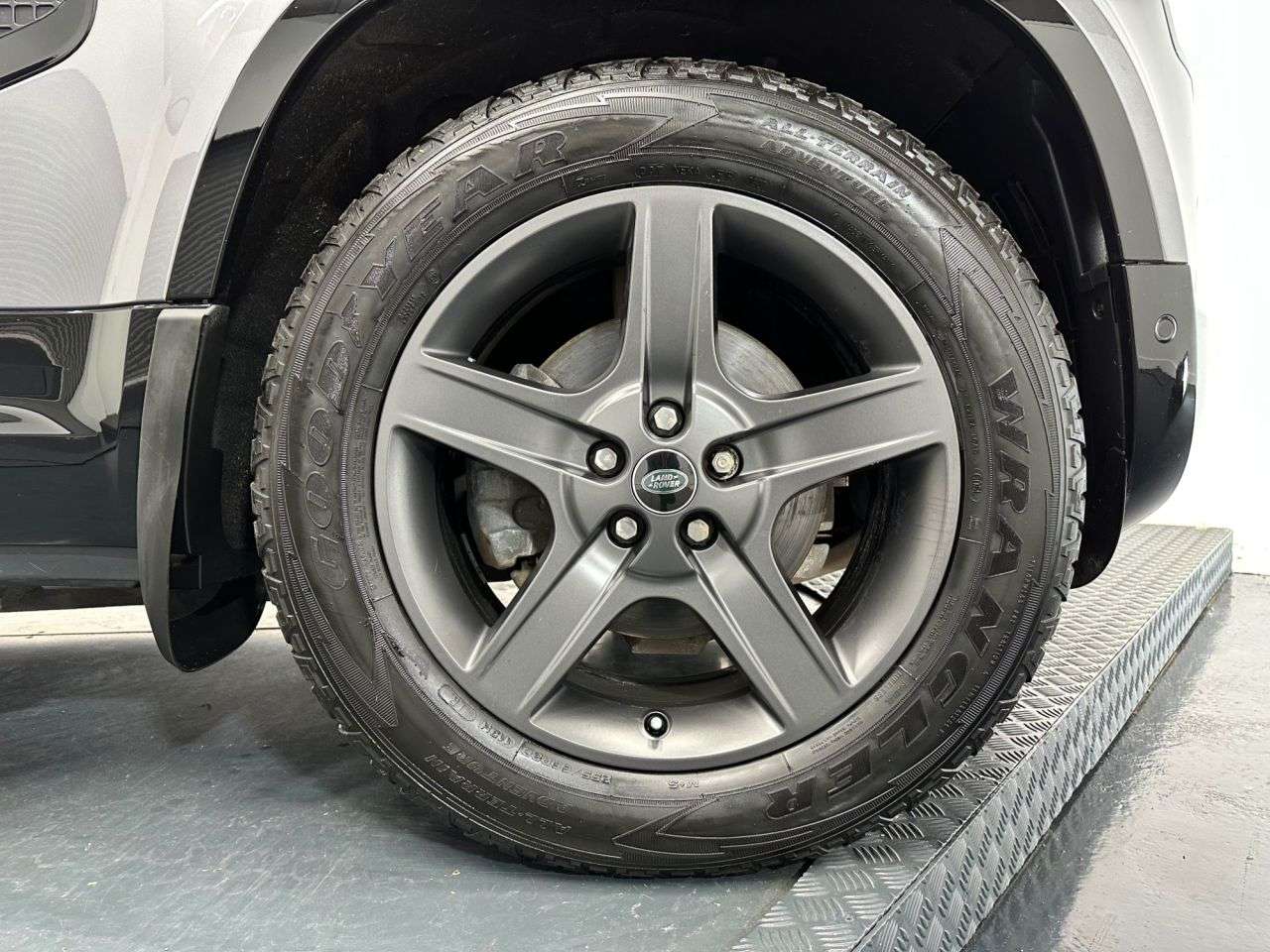 2023 LAND ROVER DEFENDER 2023 LAND ROVER DEFENDER