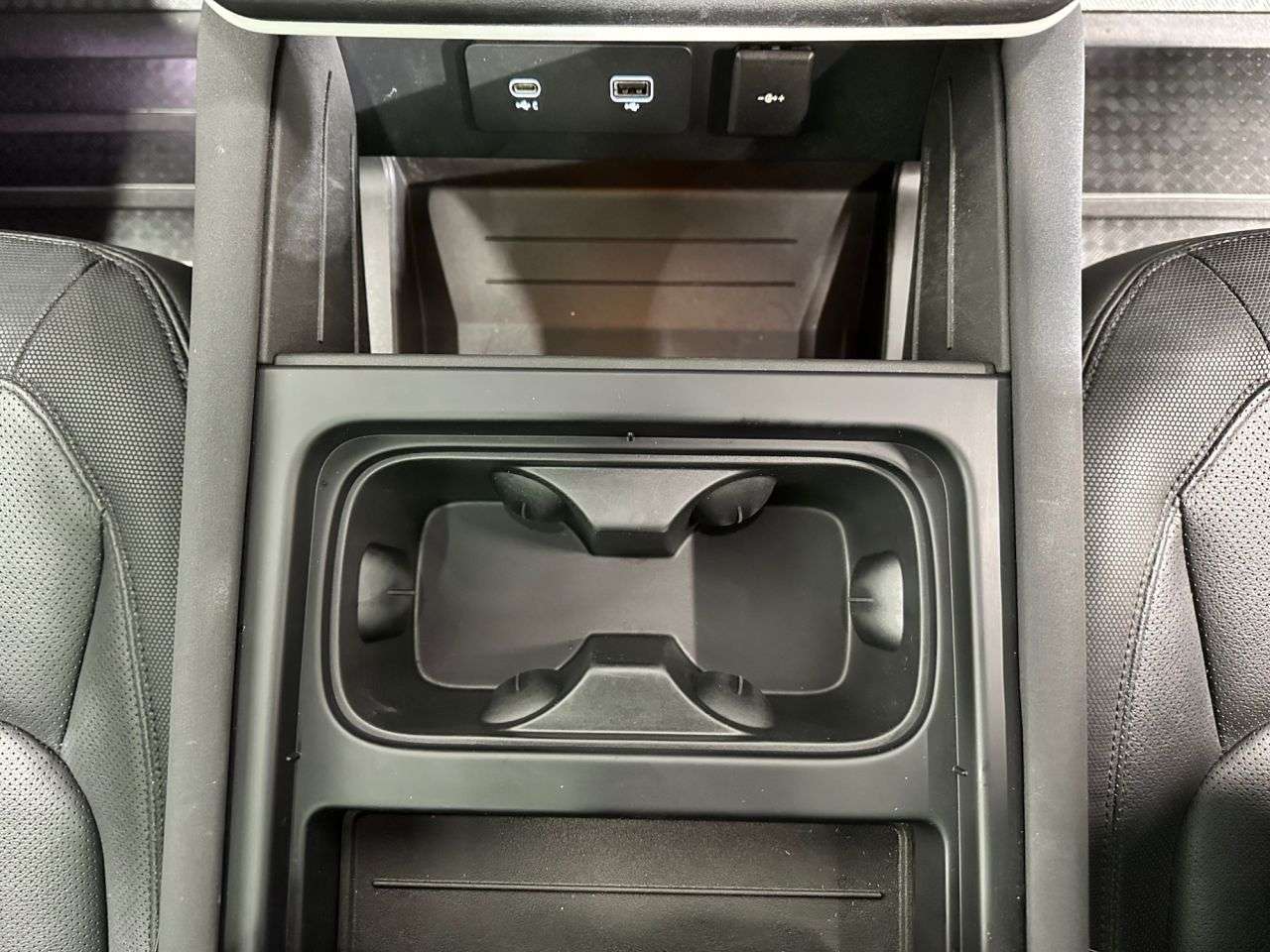 2023 LAND ROVER DEFENDER 2023 LAND ROVER DEFENDER