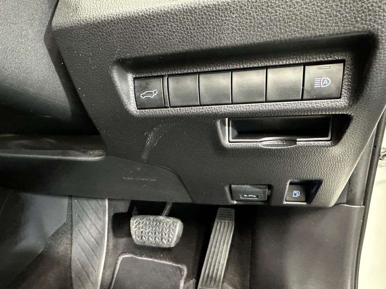 null TOYOTA RAV4 null TOYOTA RAV4