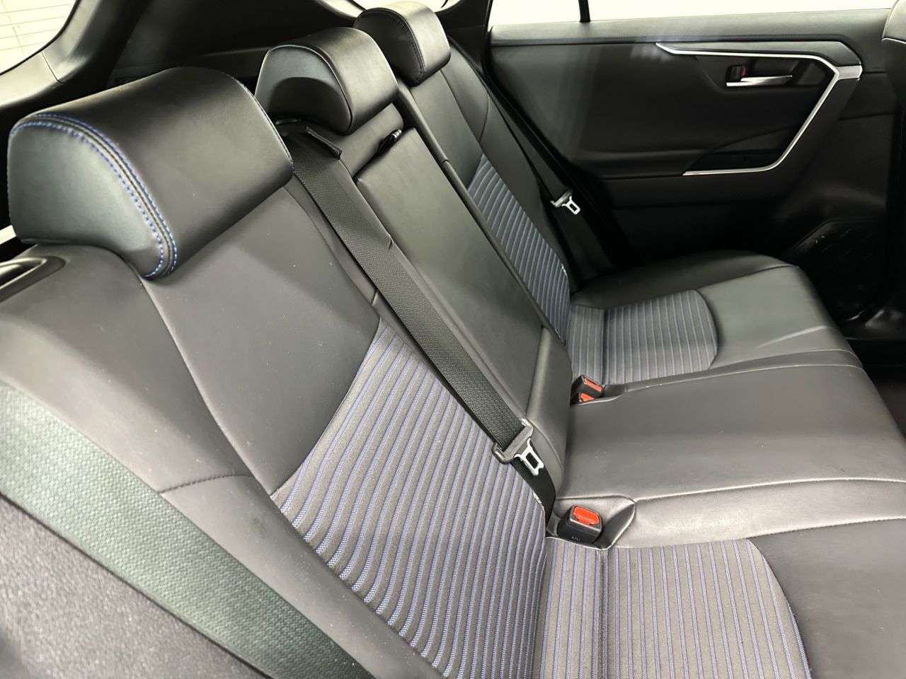 null TOYOTA RAV4 null TOYOTA RAV4