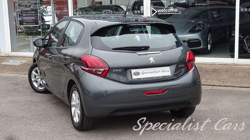 2017 PEUGEOT 208 2017 PEUGEOT 208