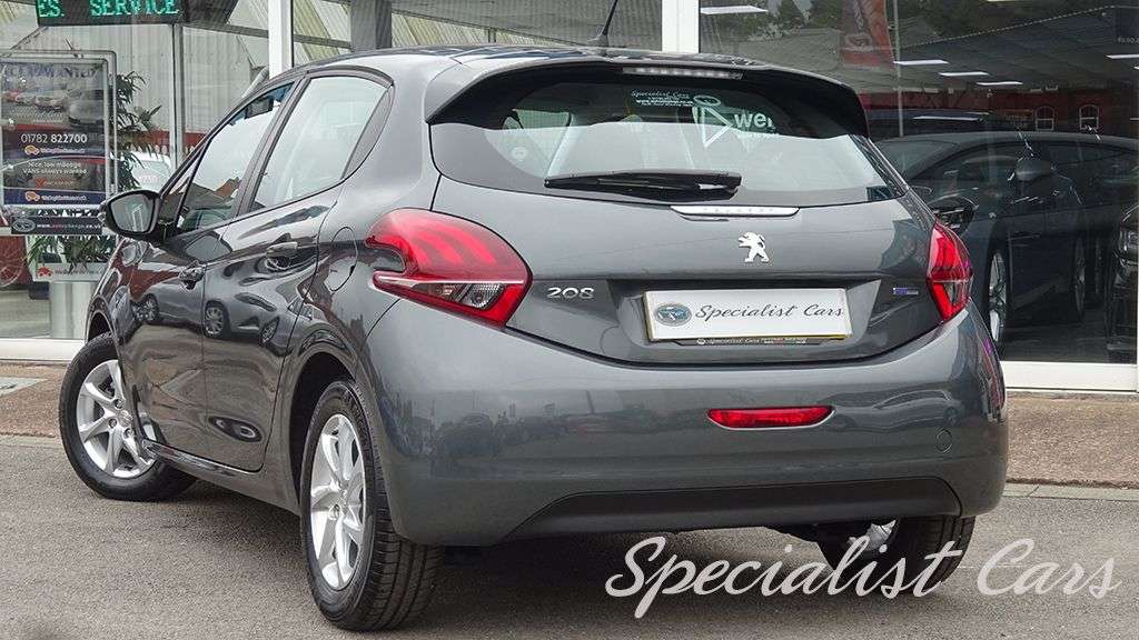 2017 PEUGEOT 208 2017 PEUGEOT 208