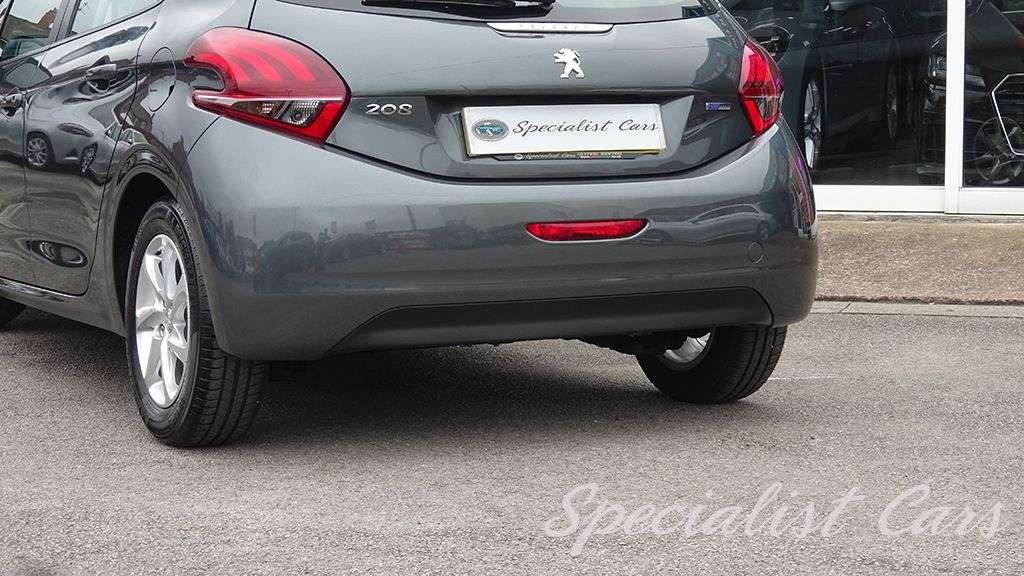 2017 PEUGEOT 208 2017 PEUGEOT 208