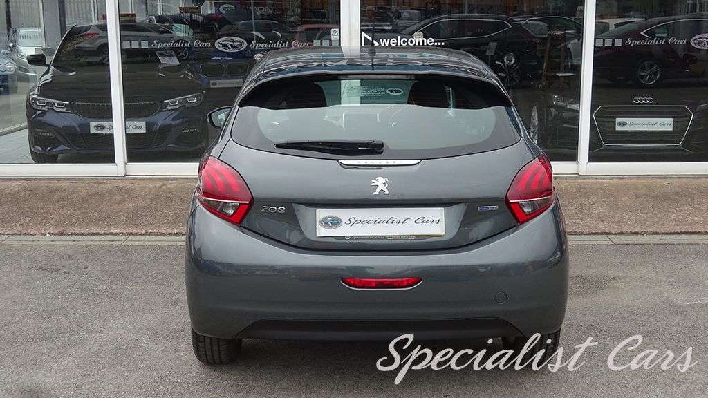 2017 PEUGEOT 208 2017 PEUGEOT 208