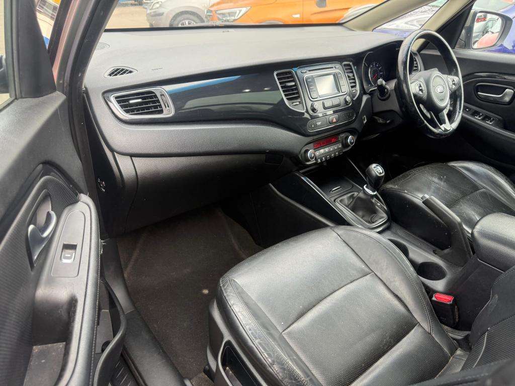 2015 KIA CARENS 2015 KIA CARENS