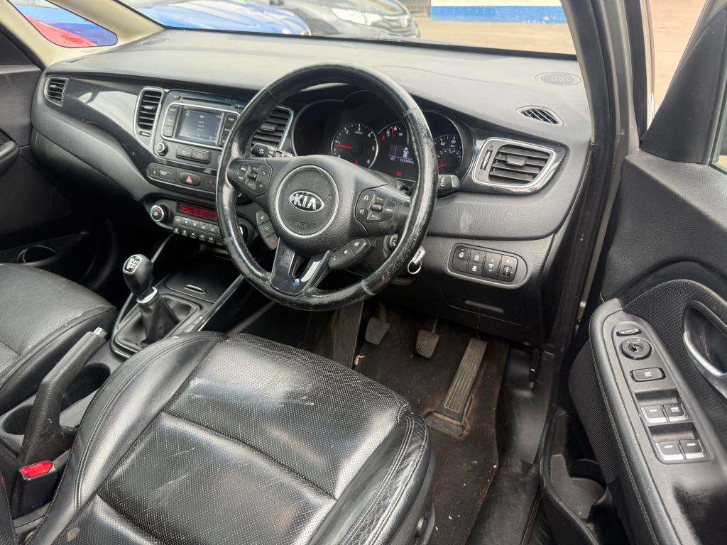 2015 KIA CARENS 2015 KIA CARENS