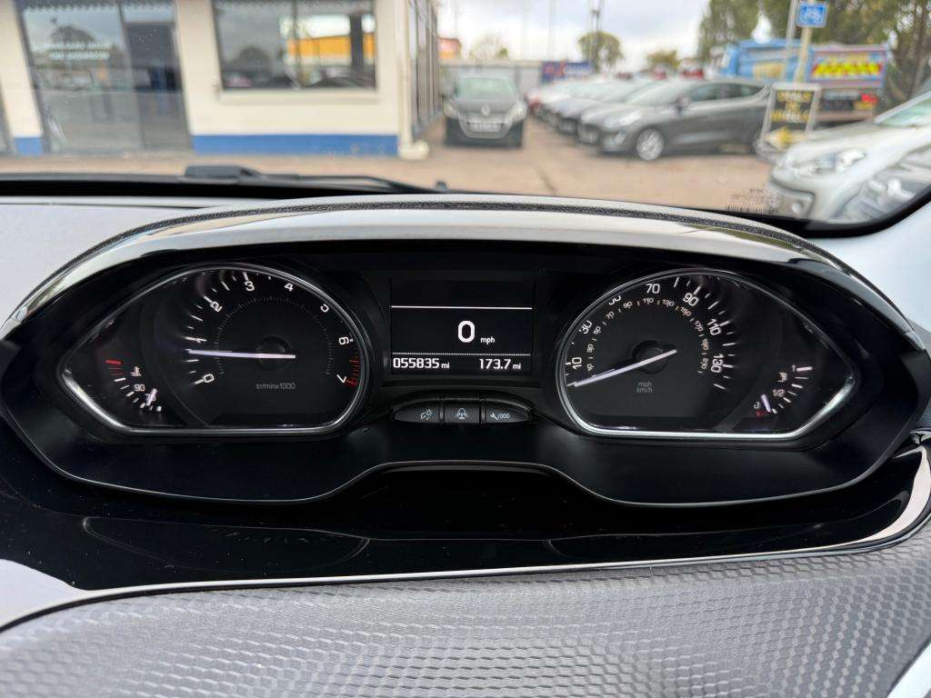 2018 PEUGEOT 2008 2018 PEUGEOT 2008