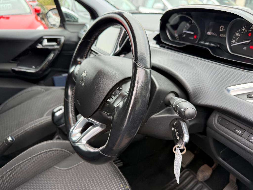 2017 PEUGEOT 208 2017 PEUGEOT 208