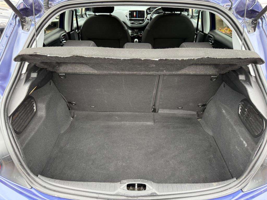 2017 PEUGEOT 208 2017 PEUGEOT 208