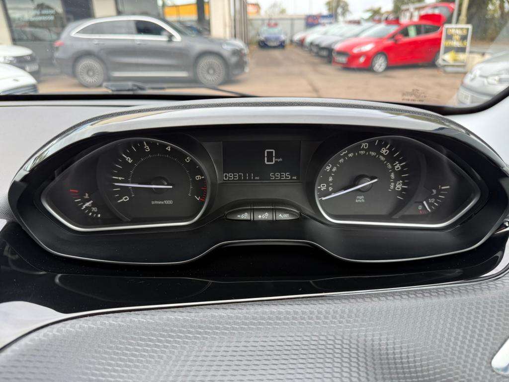 2017 PEUGEOT 208 2017 PEUGEOT 208