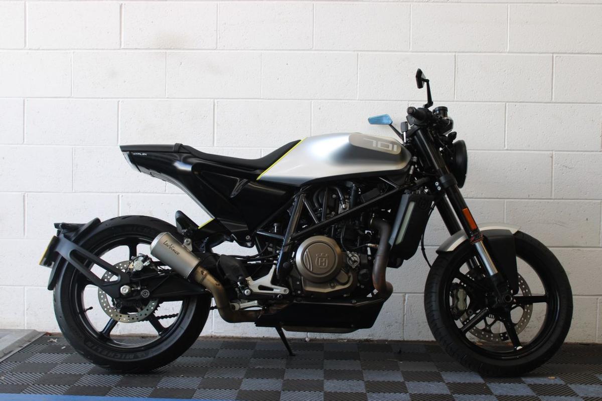 Check out this Husqvarna Vitpilen 701 2019 Petrol Manual