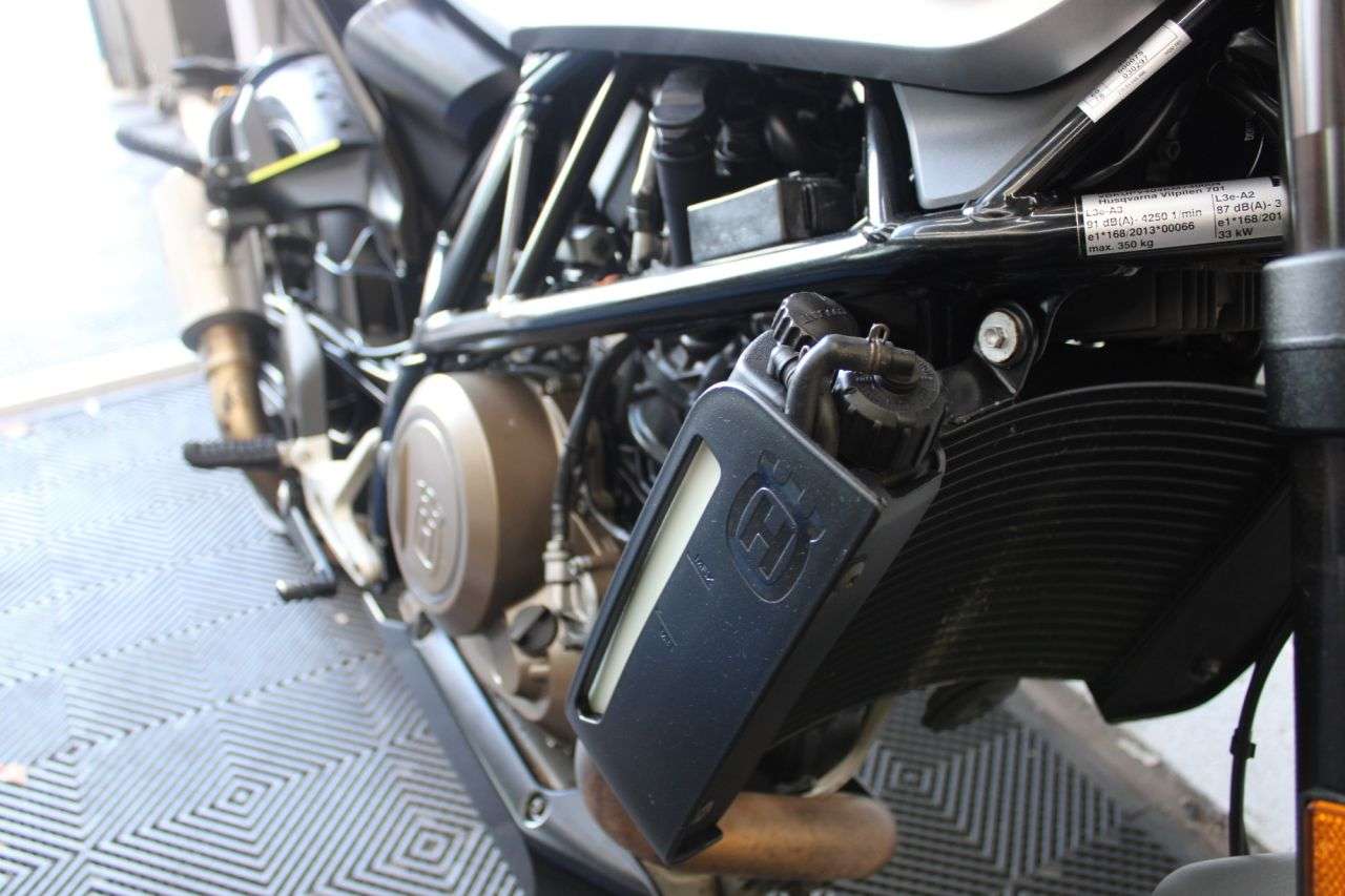 2019 HUSQVARNA VITPILEN 701 2019 HUSQVARNA VITPILEN 701