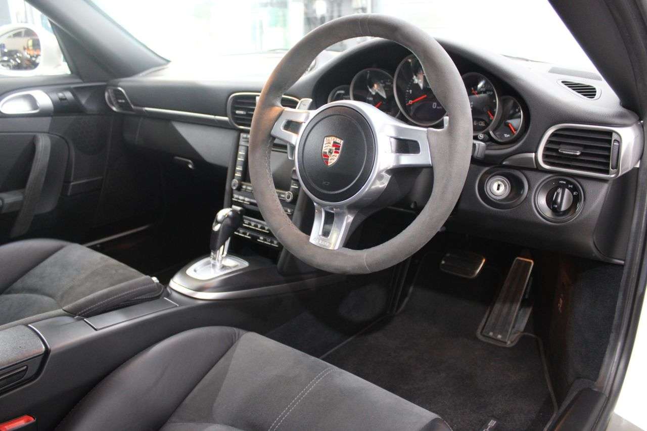 2011 PORSCHE 911 2011 PORSCHE 911