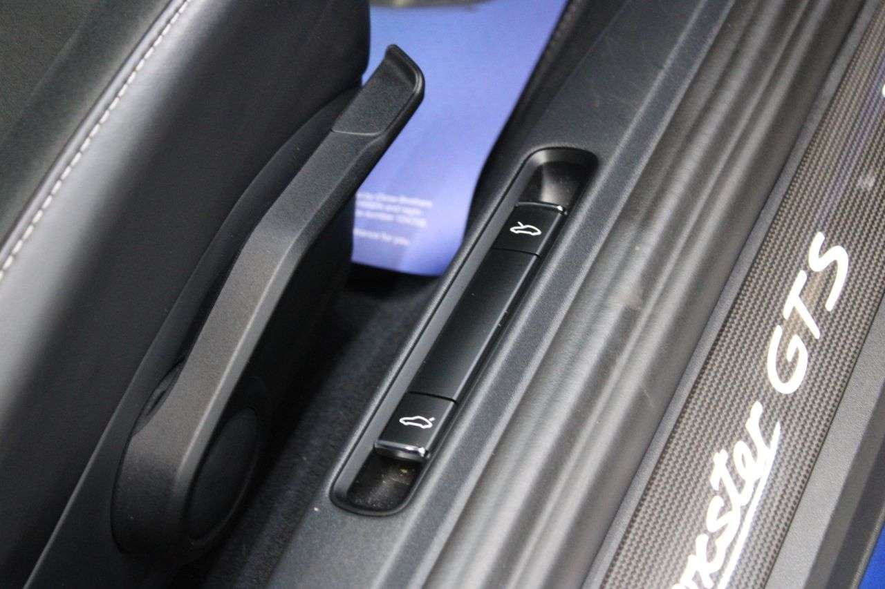 2023 PORSCHE 718 BOXSTER 2023 PORSCHE 718 BOXSTER