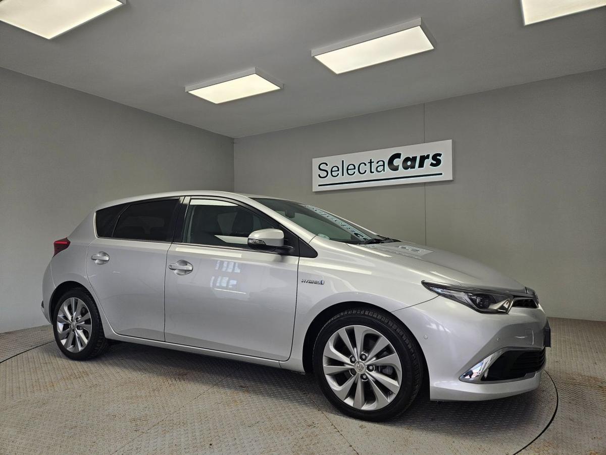 Check out this Toyota Auris 2016 Hybrid Electric Automatic