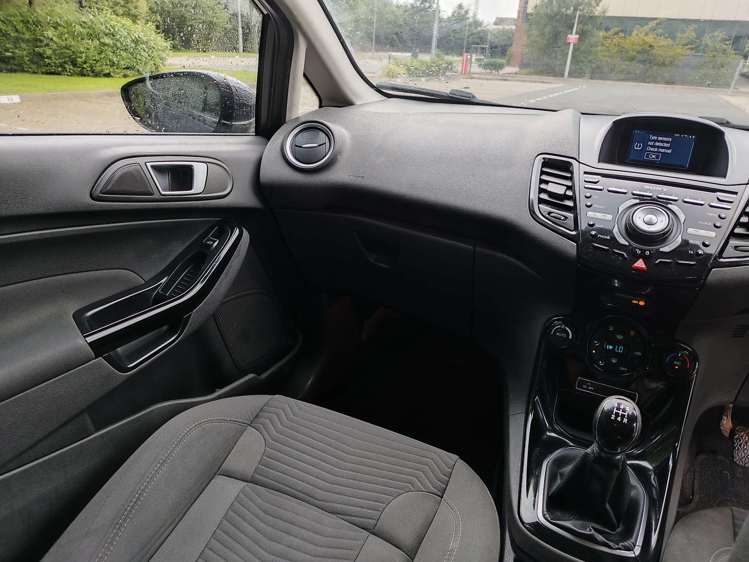 2015 FORD FIESTA 2015 FORD FIESTA