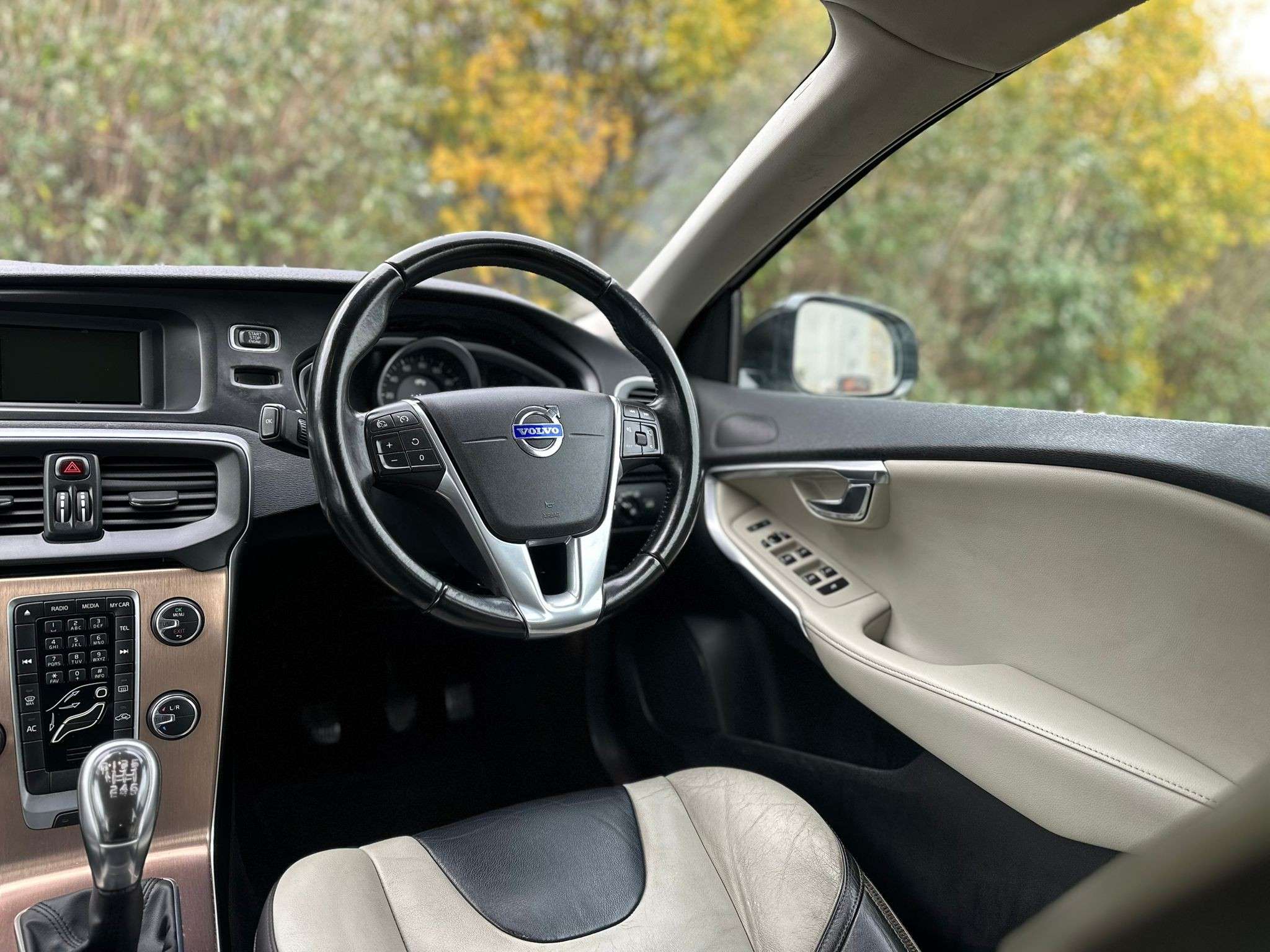 2014 VOLVO V40 CROSS COUNTRY 2014 VOLVO V40 CROSS COUNTRY