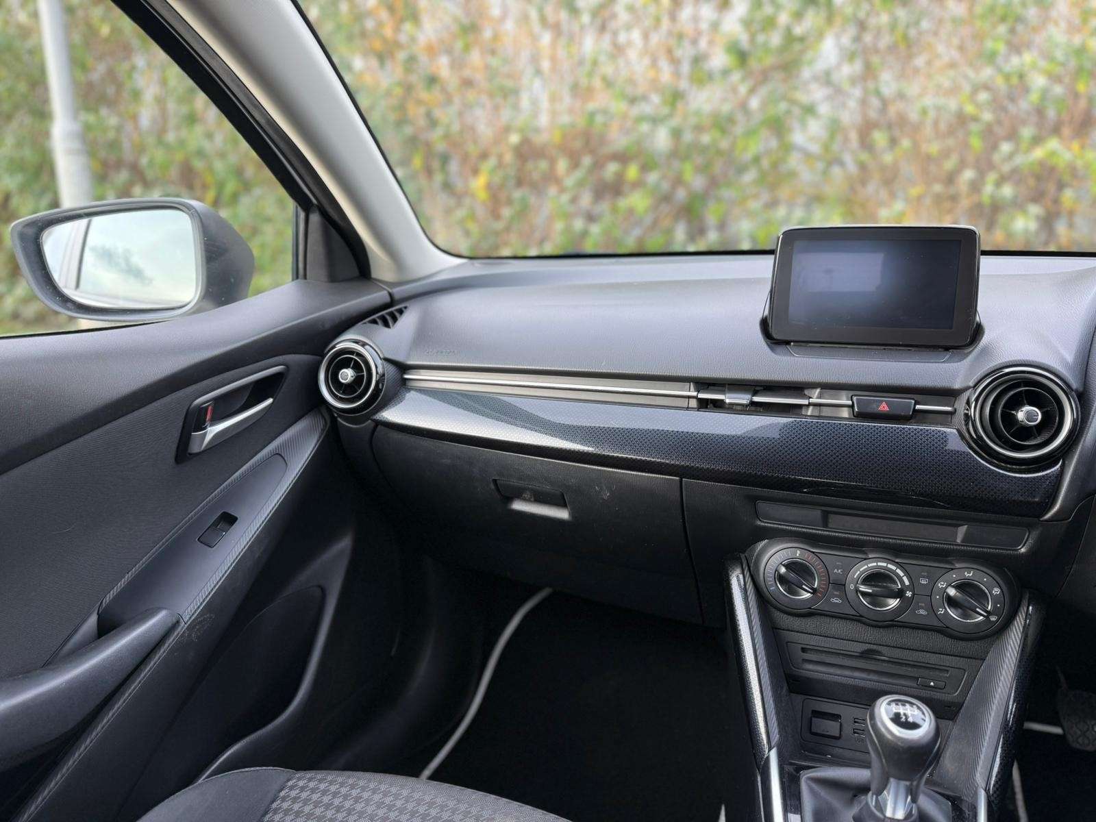 2017 MAZDA MAZDA2 2017 MAZDA MAZDA2