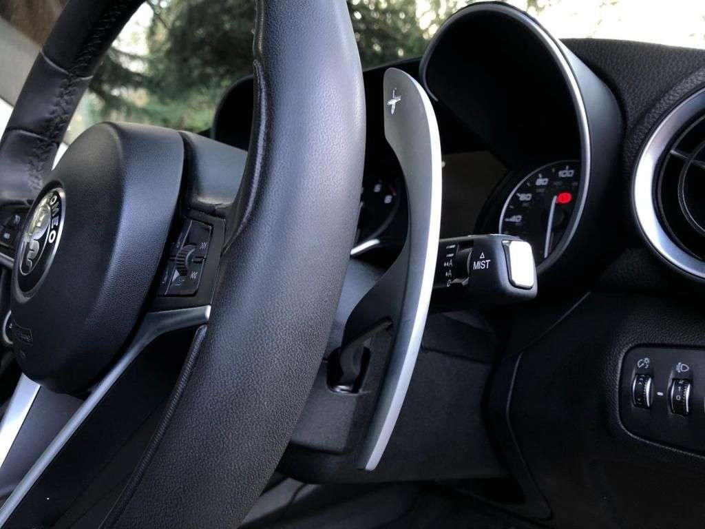 2017 ALFA ROMEO GIULIA 2017 ALFA ROMEO GIULIA