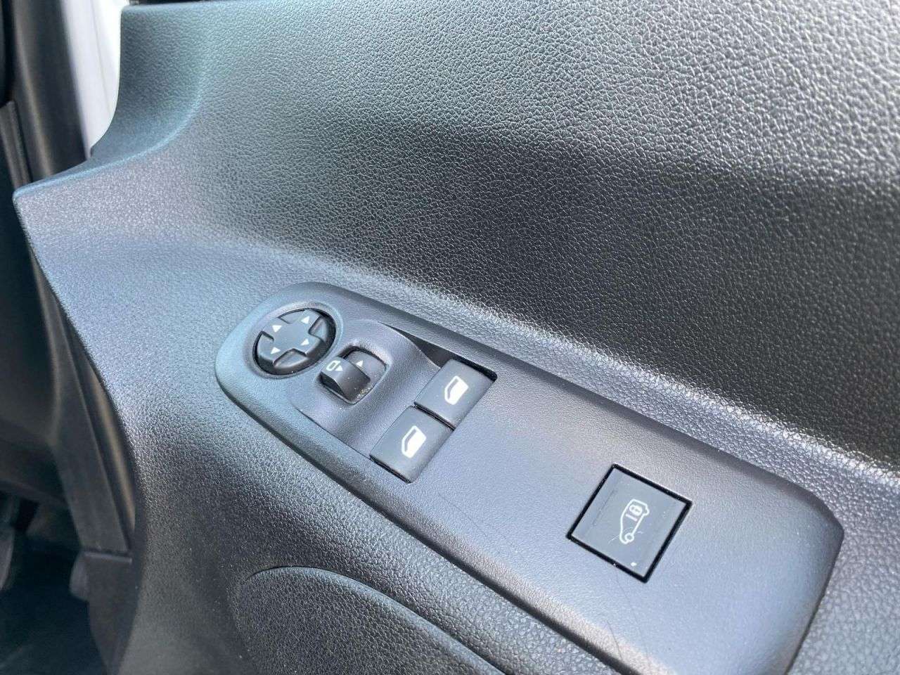 2020 PEUGEOT PARTNER 2020 PEUGEOT PARTNER