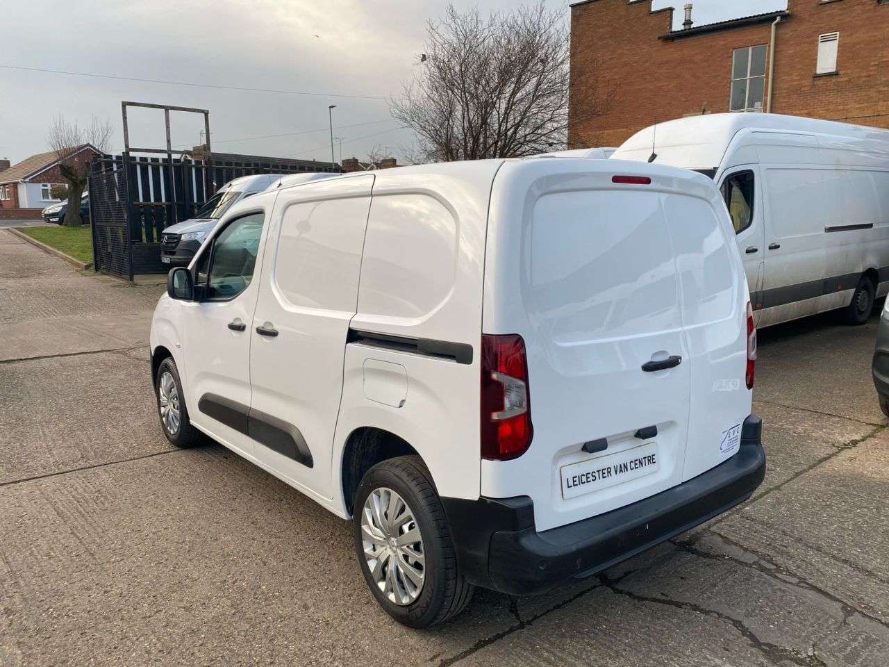 null PEUGEOT PARTNER null PEUGEOT PARTNER