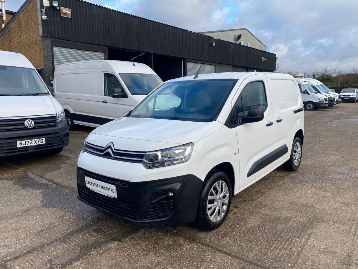 Check out this Citroen Berlingo 2022 Diesel Manual