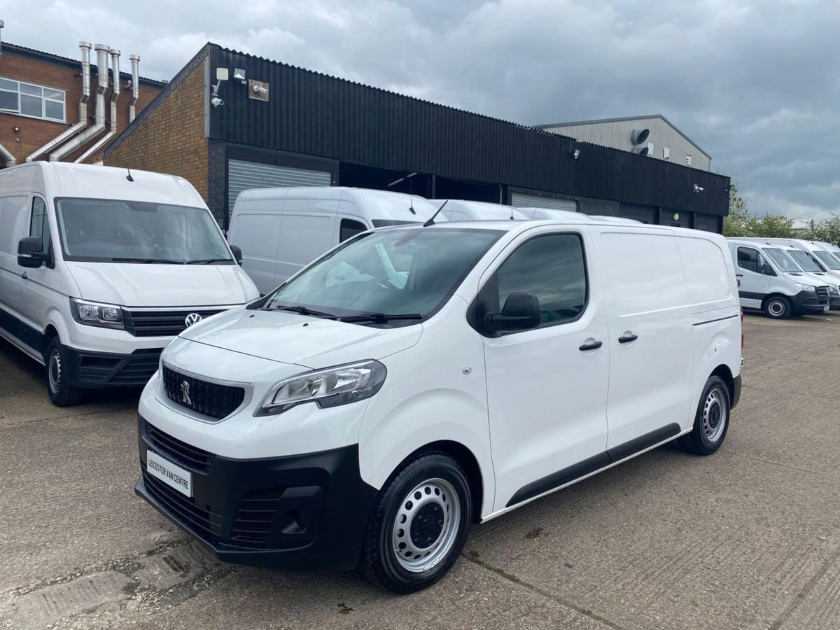 Check out this Peugeot Expert 2020 Diesel Manual