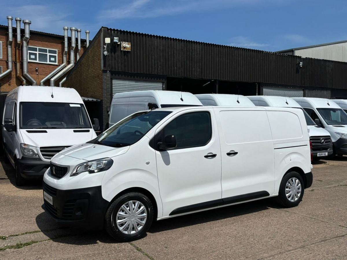 Check out this Peugeot Expert 2021 Diesel Manual