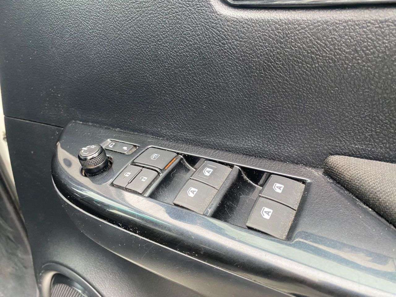 2023 TOYOTA HI-LUX 2023 TOYOTA HI-LUX