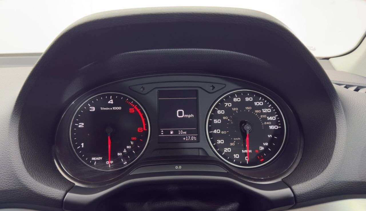 2017 AUDI Q2 2017 AUDI Q2