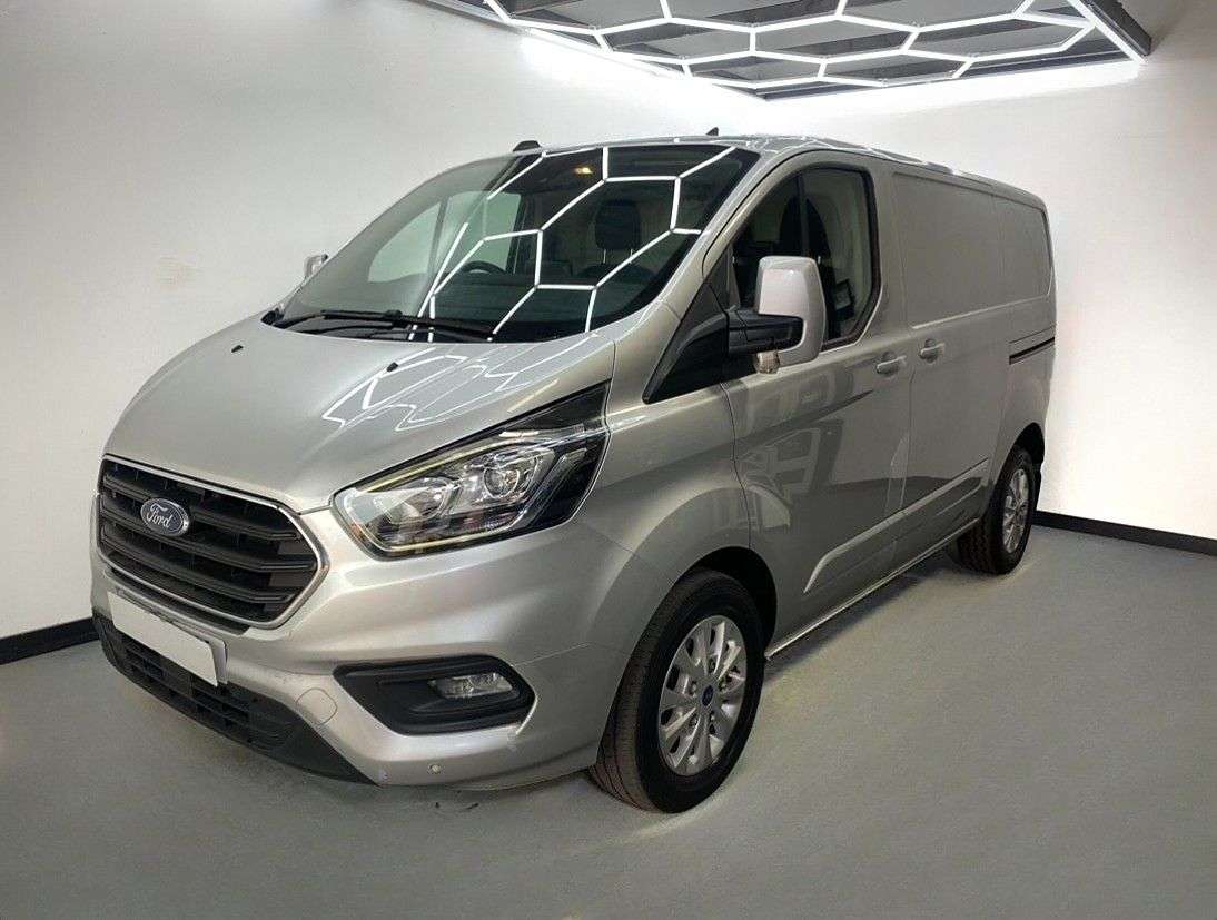 Check out this Ford Transit Custom 2020 Diesel Manual