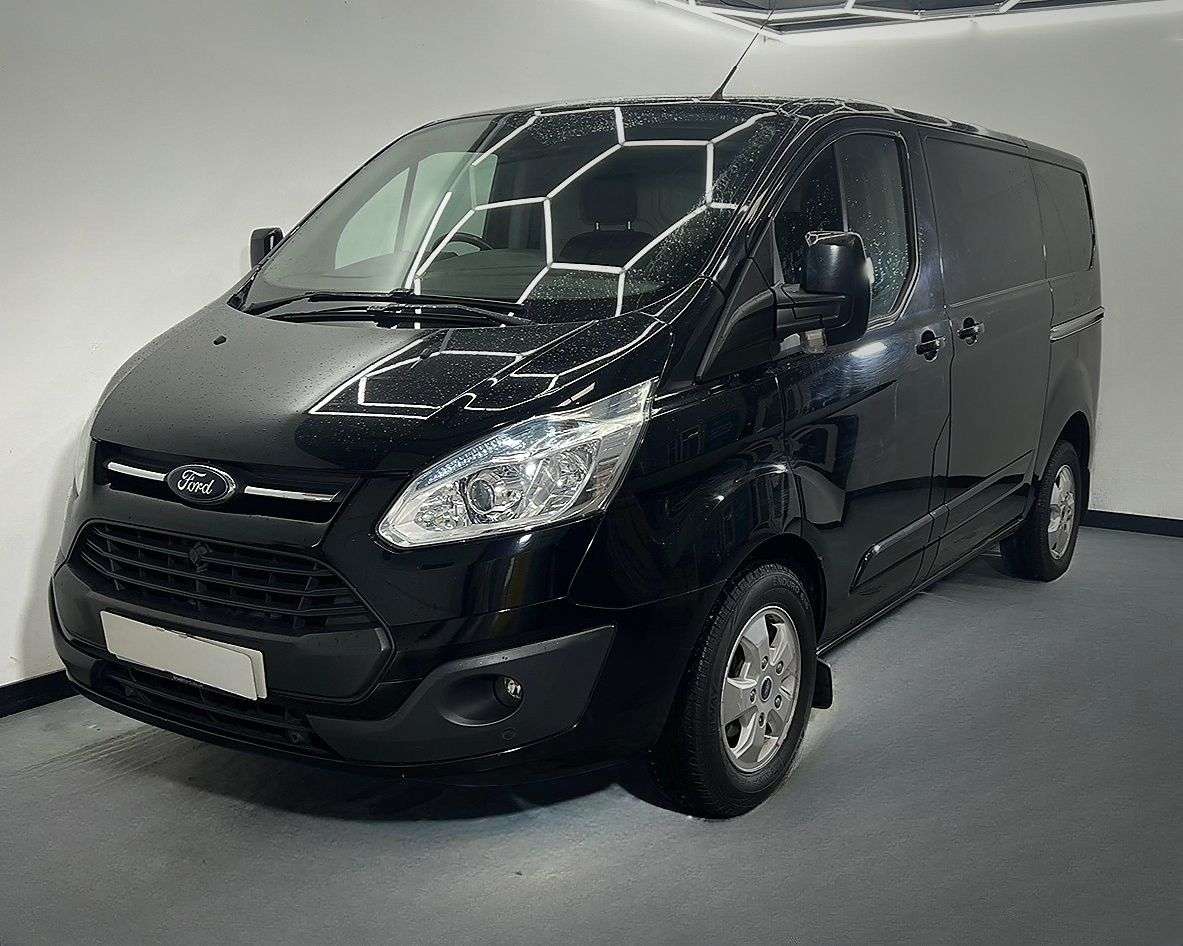 Check out this Ford Transit Custom 2016 Diesel Manual