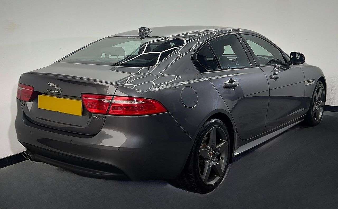 2017 JAGUAR XE 2017 JAGUAR XE